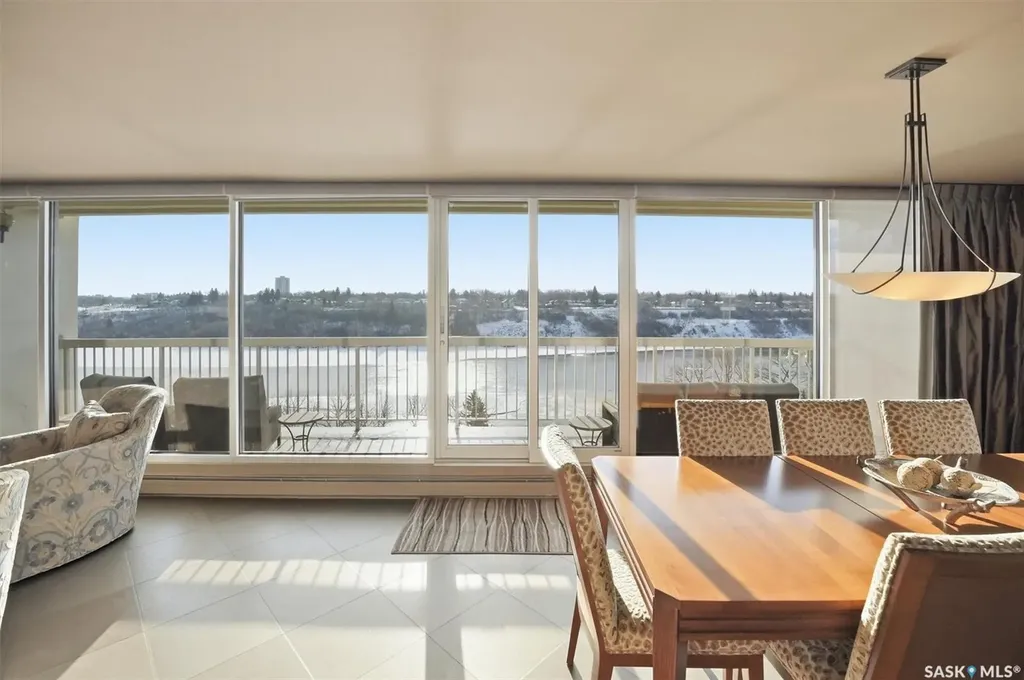 730 Spadina Crescent E Saskatoon SK S7K 4H7