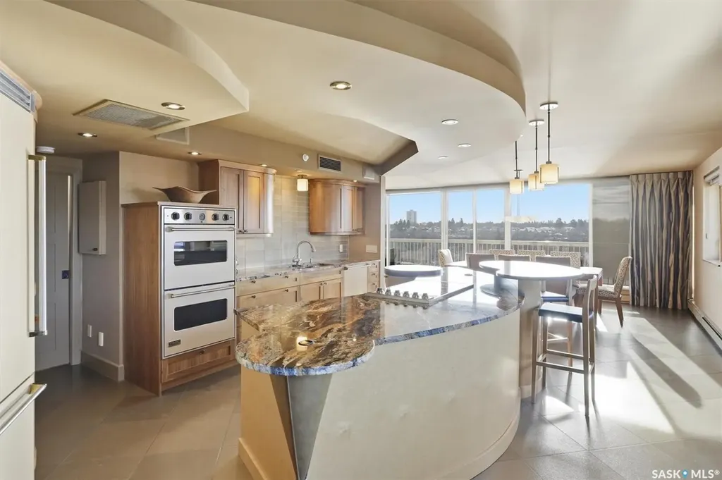 730 Spadina Crescent E Saskatoon SK S7K 4H7