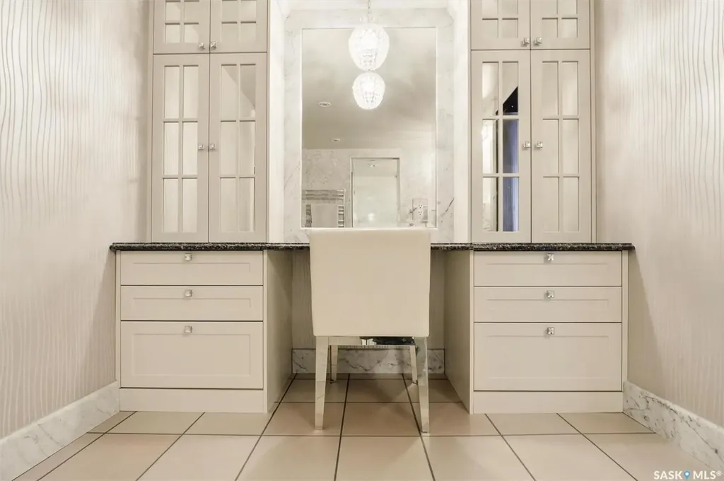 730 Spadina Crescent E Saskatoon SK S7K 4H7