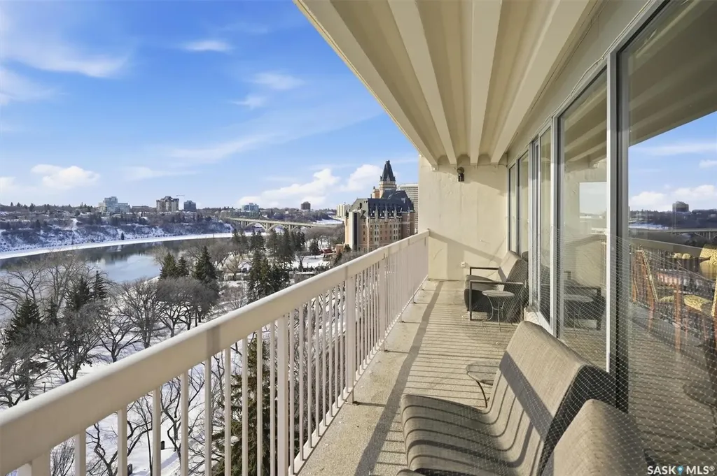 730 Spadina Crescent E Saskatoon SK S7K 4H7