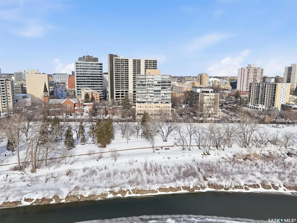 730 Spadina Crescent E Saskatoon SK S7K 4H7