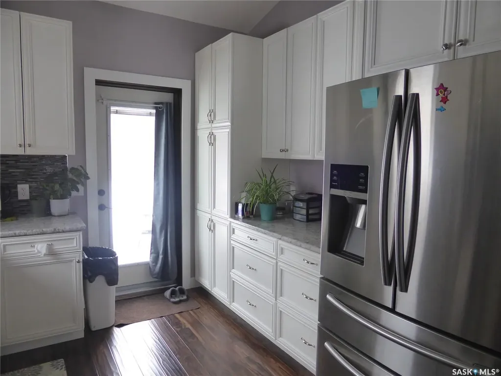 206-2 7th Avenue Paradise Hill SK S0M 2G0