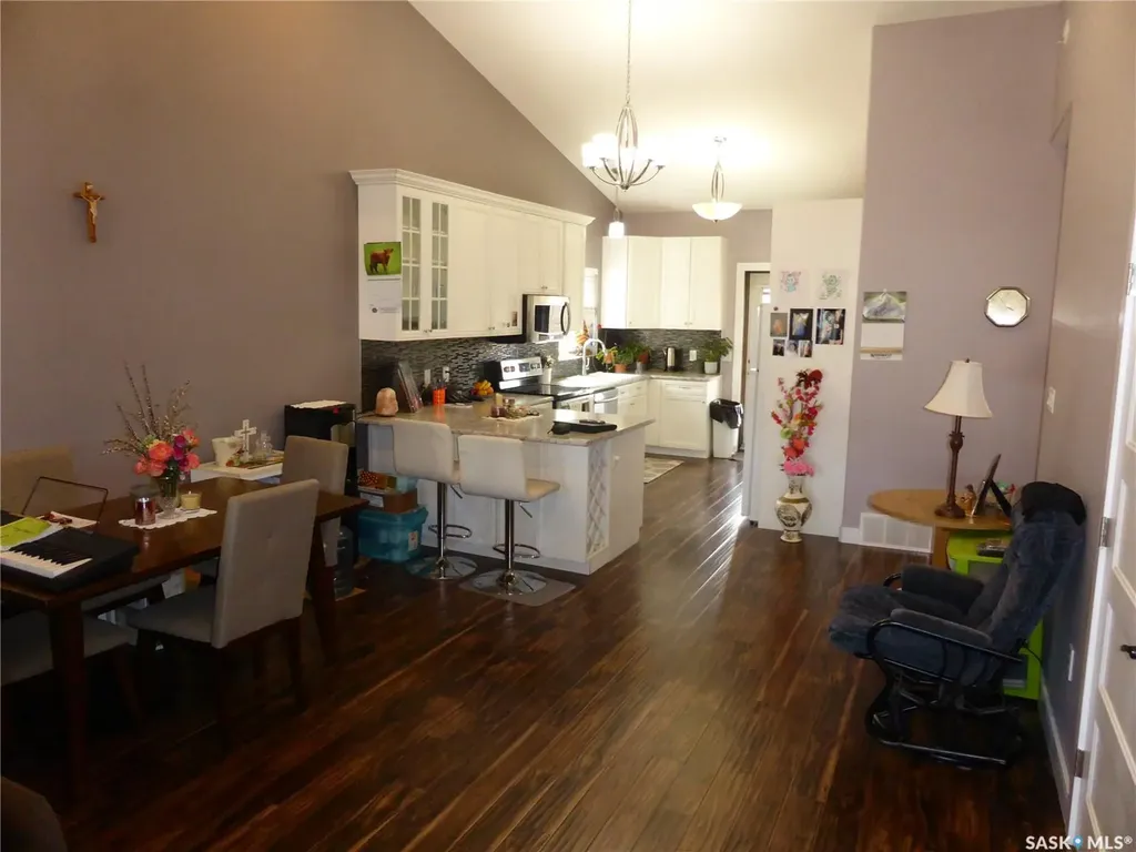206-2 7th Avenue Paradise Hill SK S0M 2G0