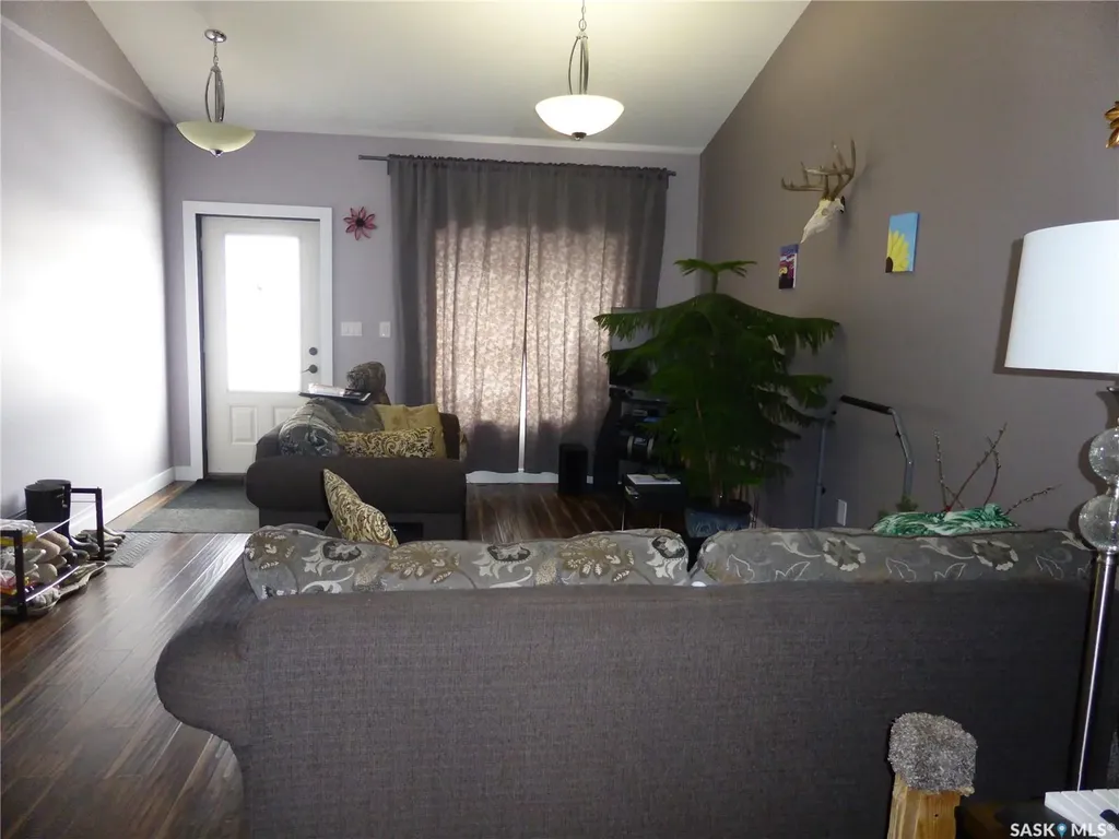 206-2 7th Avenue Paradise Hill SK S0M 2G0
