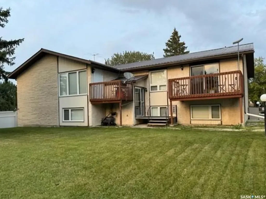 905 Gambetta Street Whitewood SK S0G 5C0