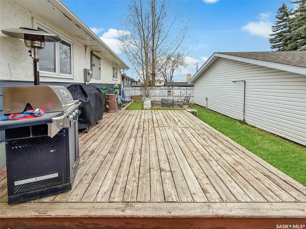 1415 Ashley Drive Swift Current SK S9H 1N6