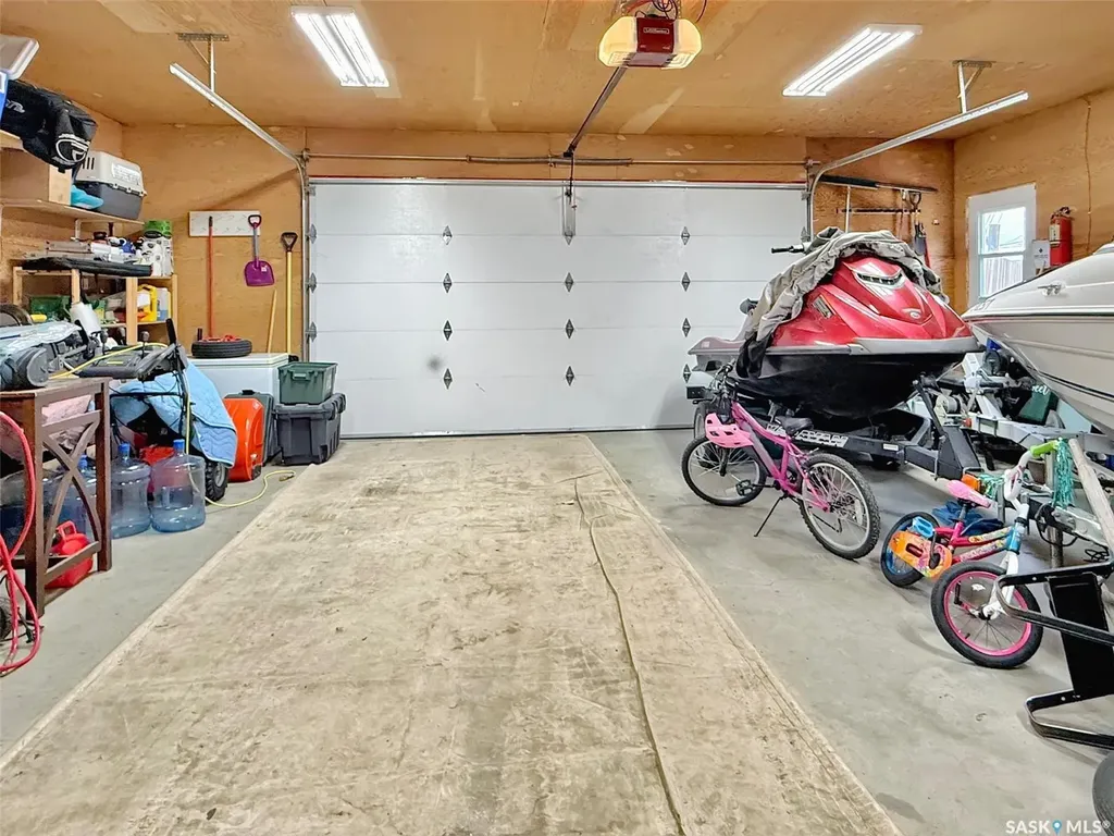 1415 Ashley Drive Swift Current SK S9H 1N6