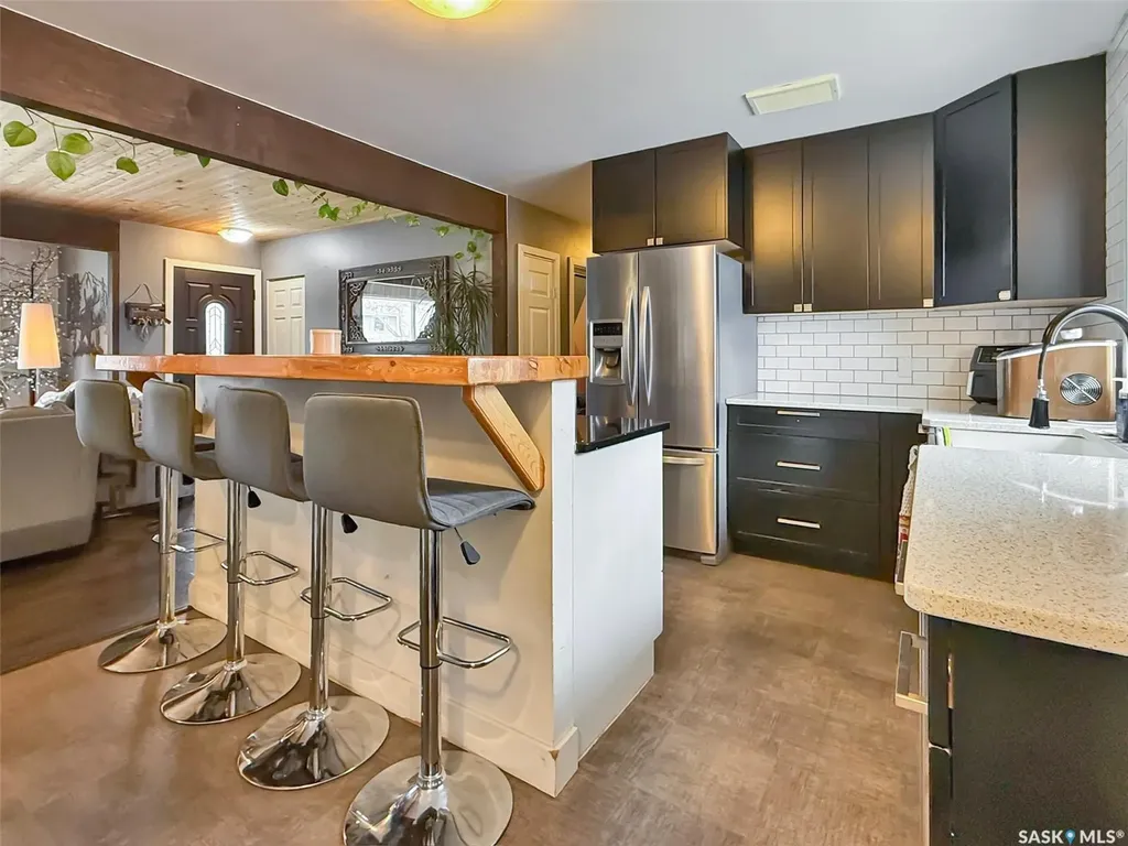 1415 Ashley Drive Swift Current SK S9H 1N6
