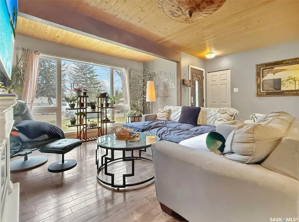 1415 Ashley Drive Swift Current SK S9H 1N6