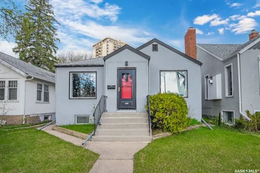 1231 Aird Street Saskatoon SK S7N 0T3