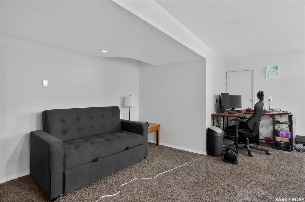 1231 Aird Street Saskatoon SK S7N 0T3