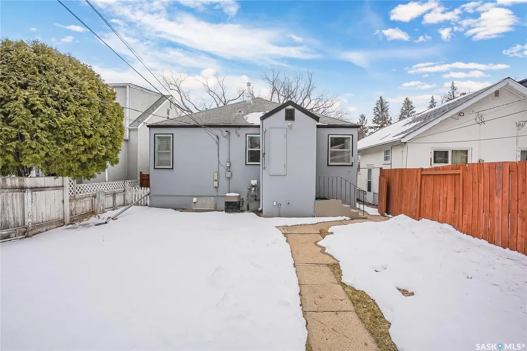 1231 Aird Street Saskatoon SK S7N 0T3