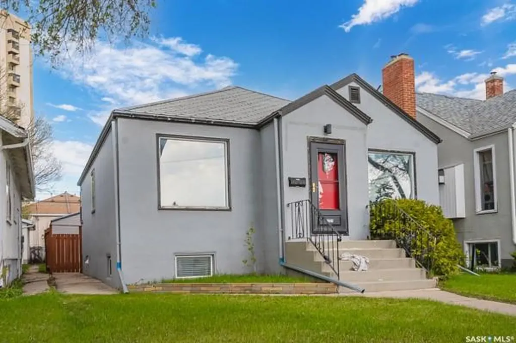 1231 Aird Street Saskatoon SK S7N 0T3