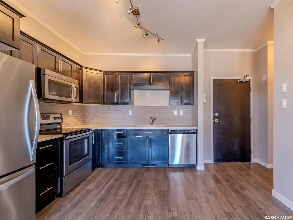 720 Baltzan Boulevard Saskatoon SK S7W 0W6