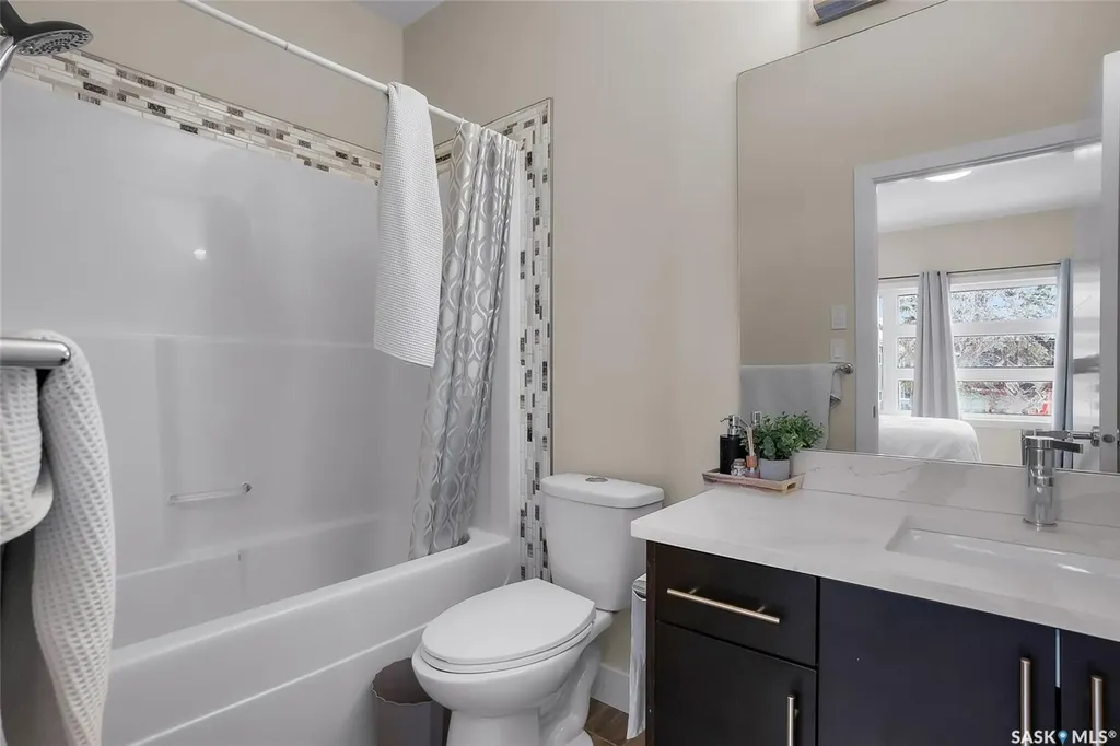 305 Clarence Avenue S Saskatoon SK S7N 1H5