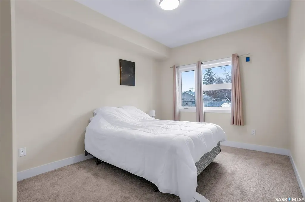 305 Clarence Avenue S Saskatoon SK S7N 1H5
