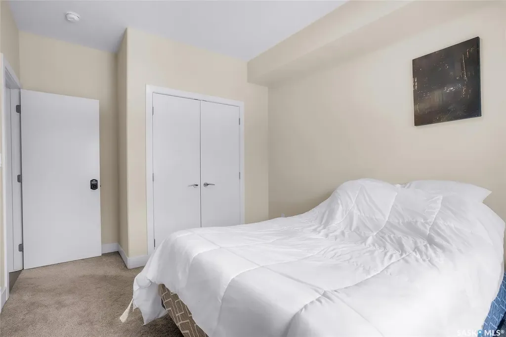 305 Clarence Avenue S Saskatoon SK S7N 1H5