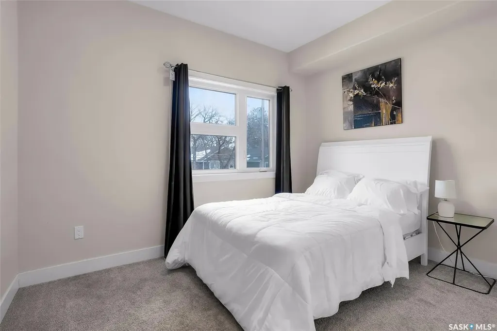 305 Clarence Avenue S Saskatoon SK S7N 1H5