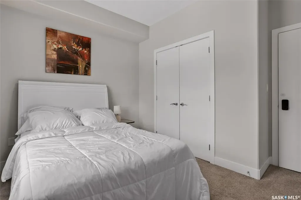 305 Clarence Avenue S Saskatoon SK S7N 1H5