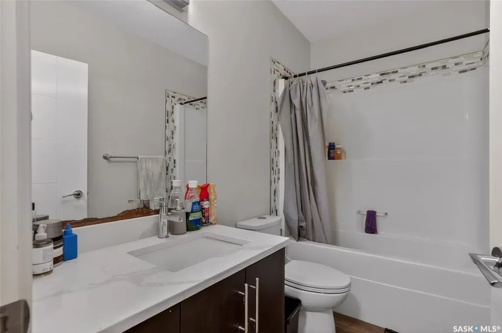 305 Clarence Avenue S Saskatoon SK S7N 1H5