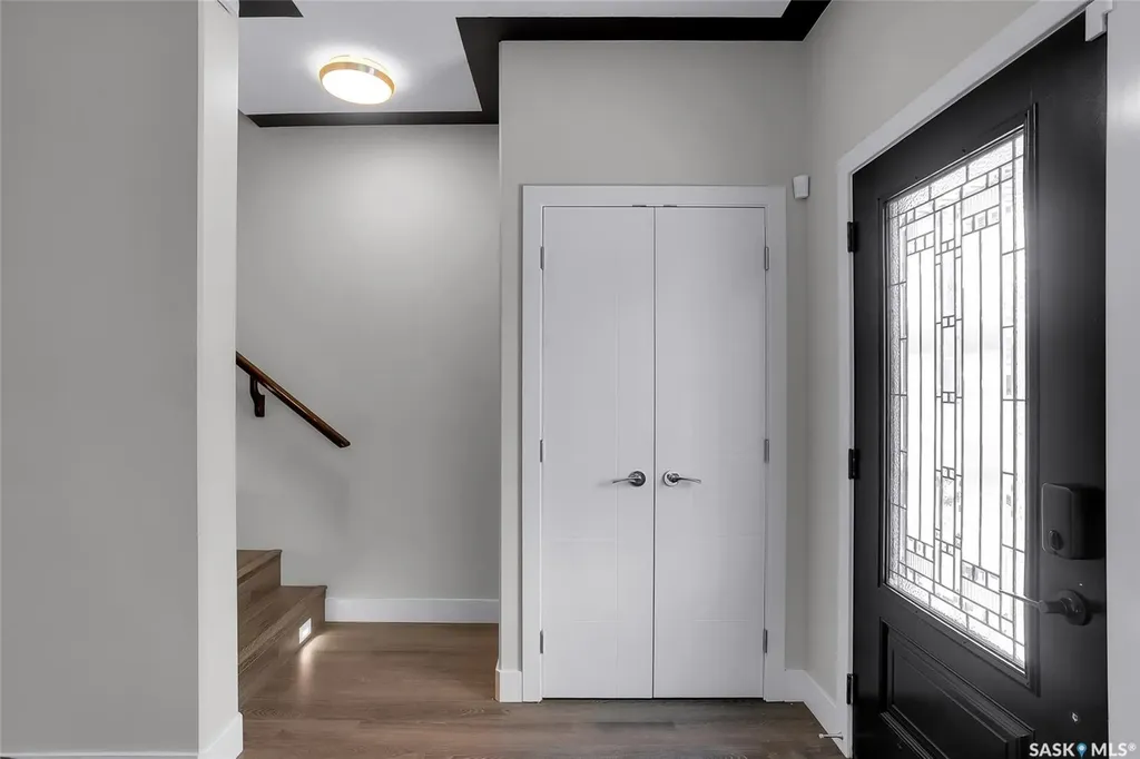 305 Clarence Avenue S Saskatoon SK S7N 1H5
