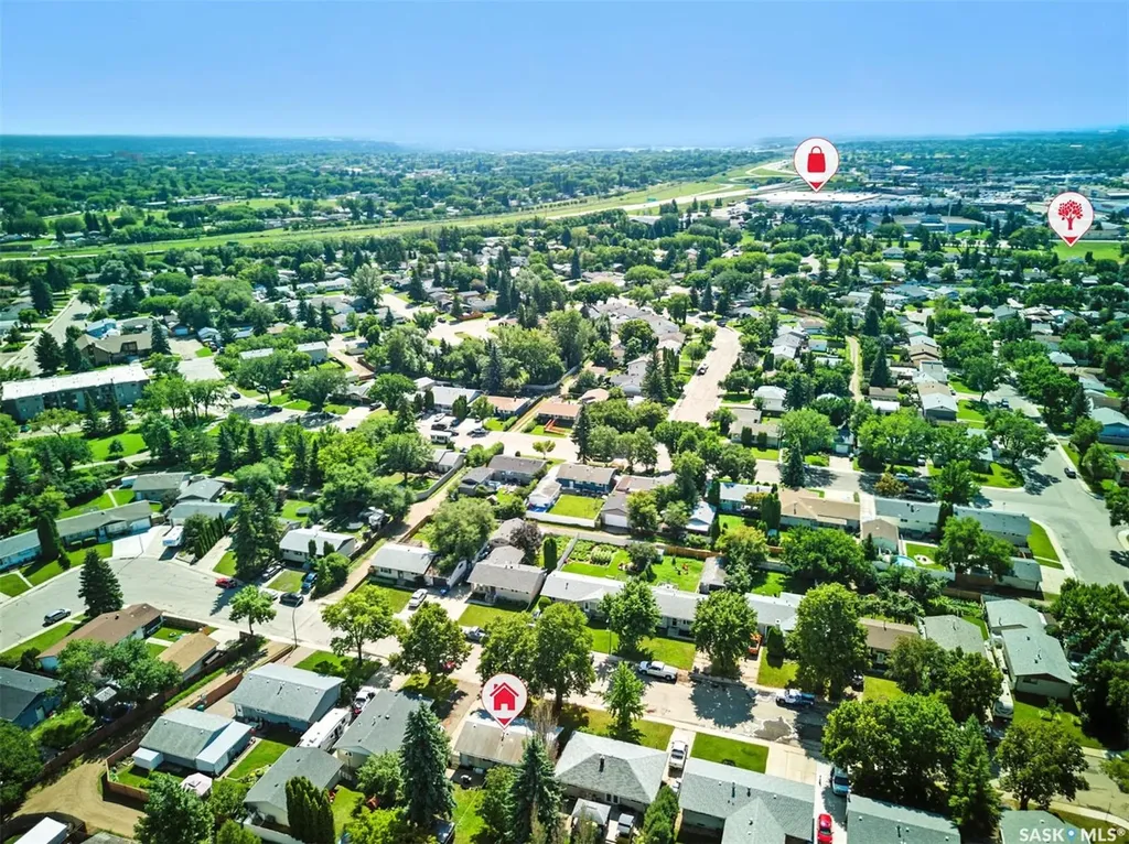 97 Maxwell Crescent Saskatoon SK S7L 3Y4