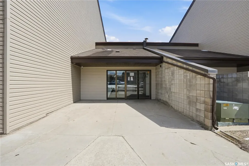 4040 8th Street E Saskatoon SK S7H 5L4