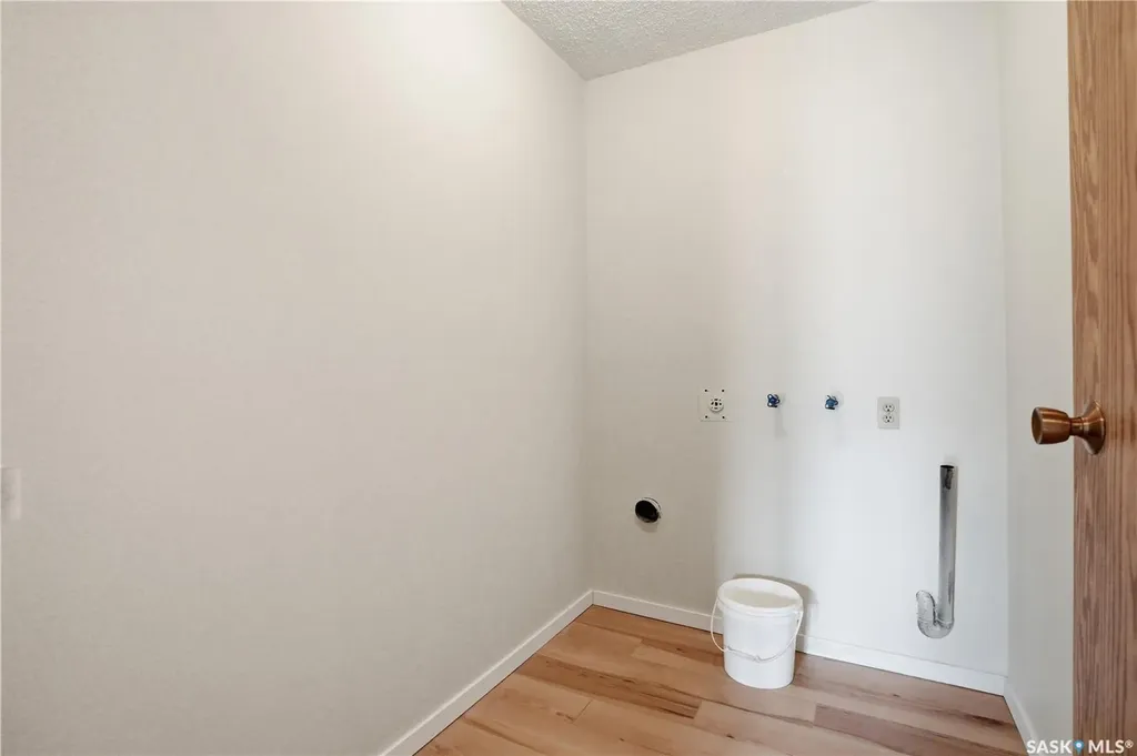 4040 8th Street E Saskatoon SK S7H 5L4