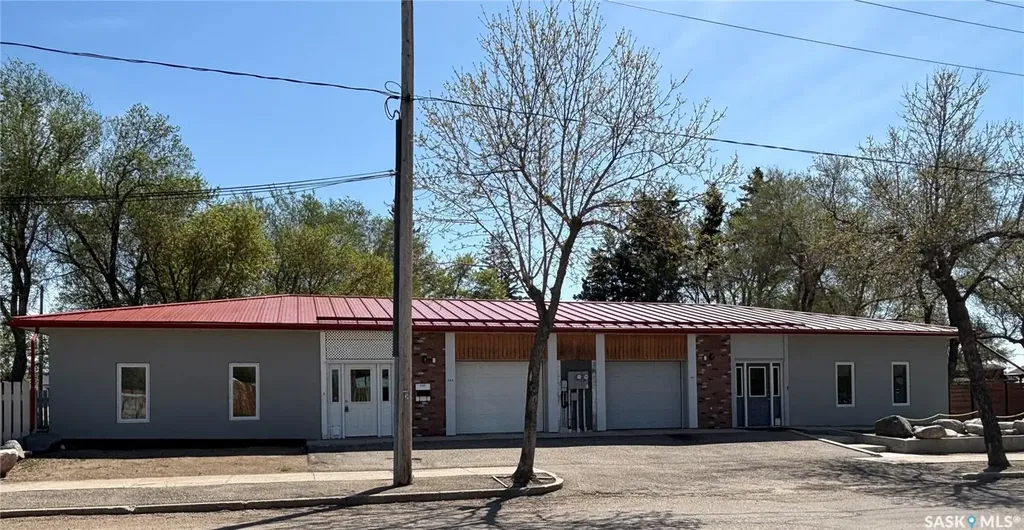 347&353 Maple Avenue Yorkton SK S3N 1X2