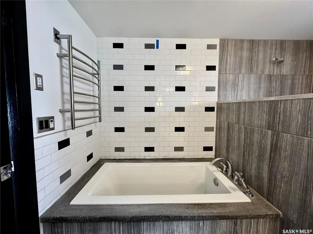 347&353 Maple Avenue Yorkton SK S3N 1X2