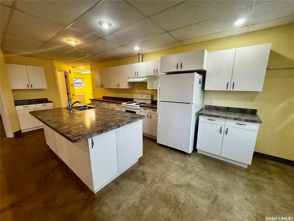347&353 Maple Avenue Yorkton SK S3N 1X2