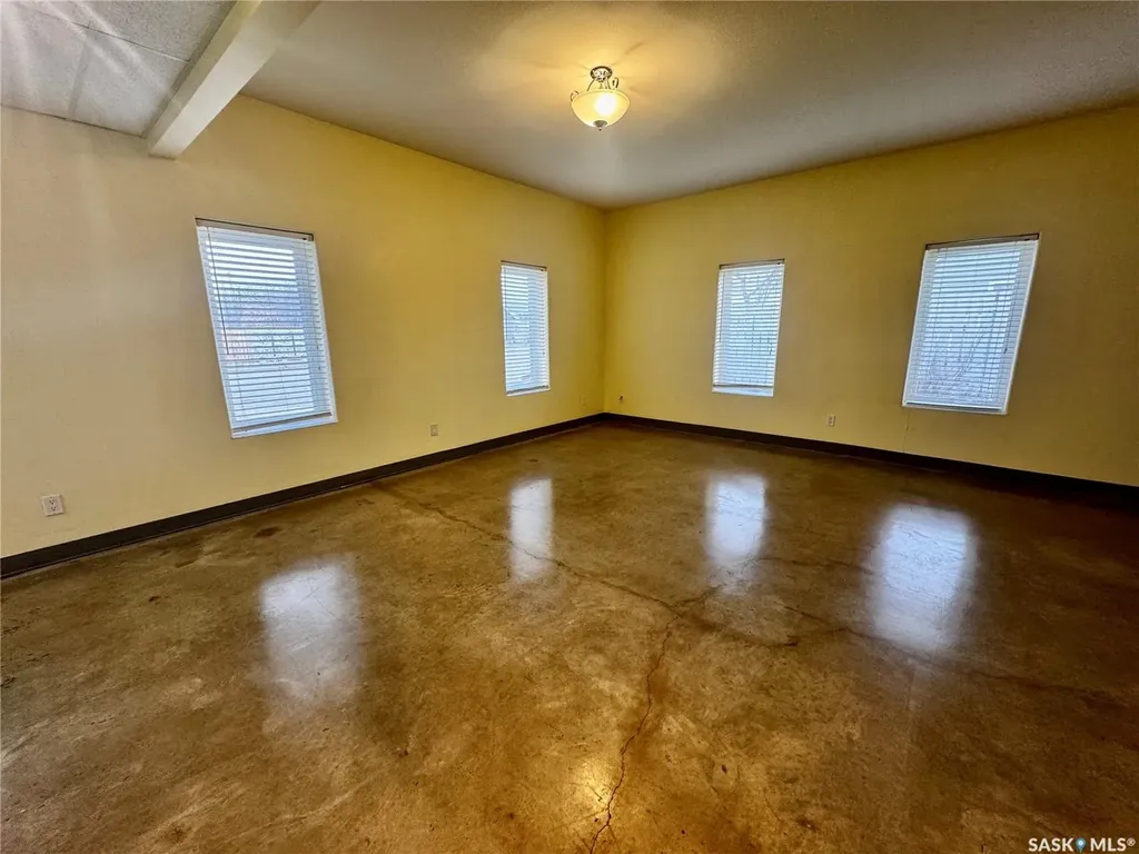 347&353 Maple Avenue Yorkton SK S3N 1X2