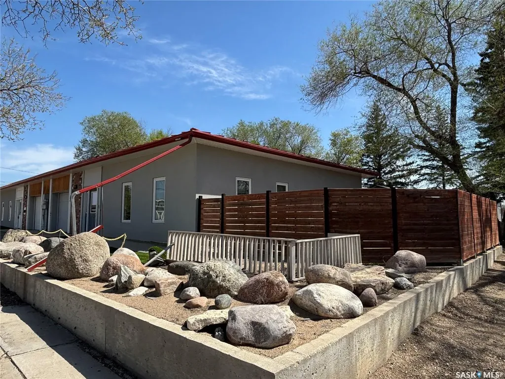 347 Maple Avenue Yorkton SK S3N 1X2