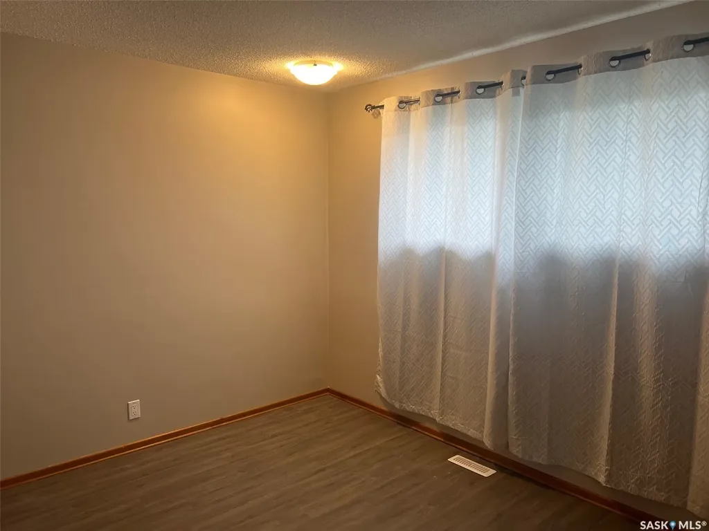 802 Princess Street Regina SK S4T 3X9