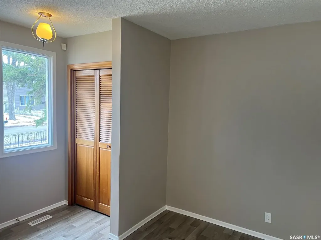 802 Princess Street Regina SK S4T 3X9