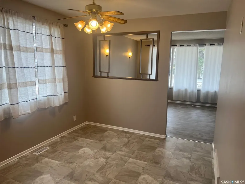 802 Princess Street Regina SK S4T 3X9