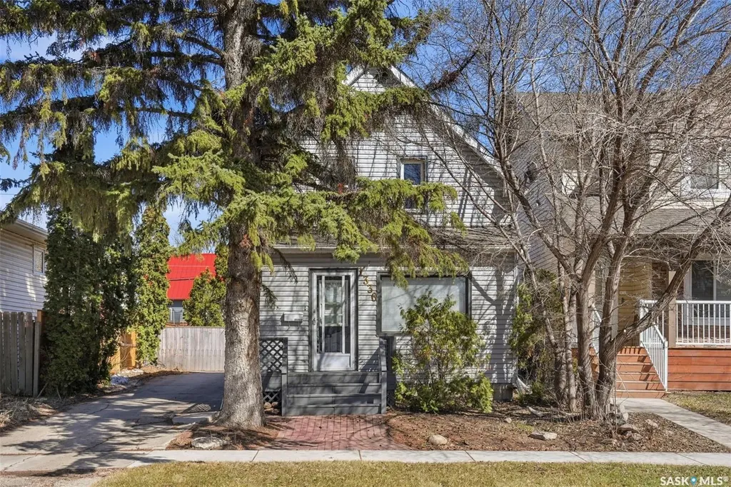 1336 H Avenue N Saskatoon SK S7L 2E4