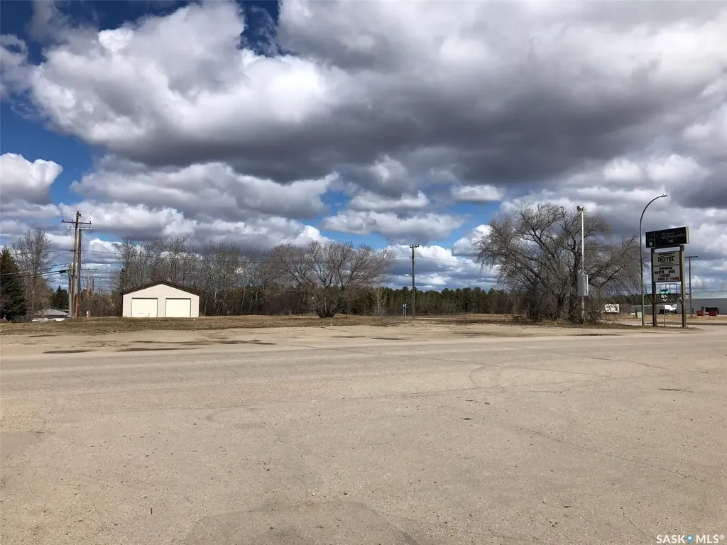 605 Nipawin Road E Nipawin SK S0E 1E0
