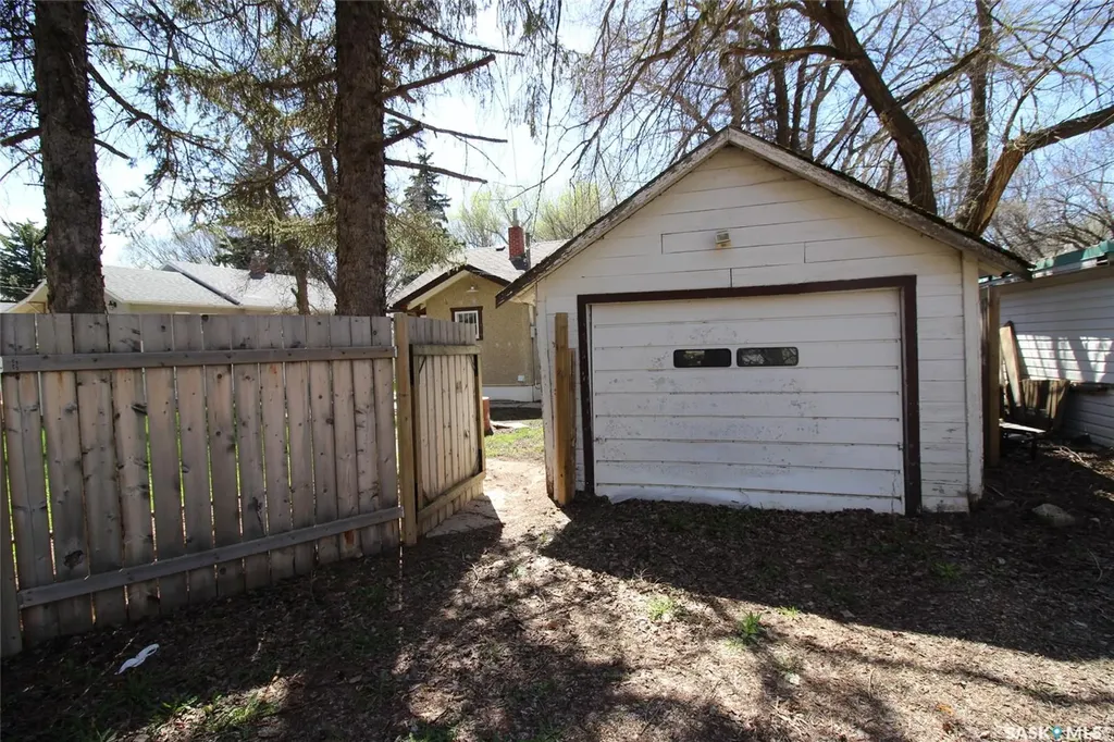 780 1st Street E Shaunavon SK S0N 2M0