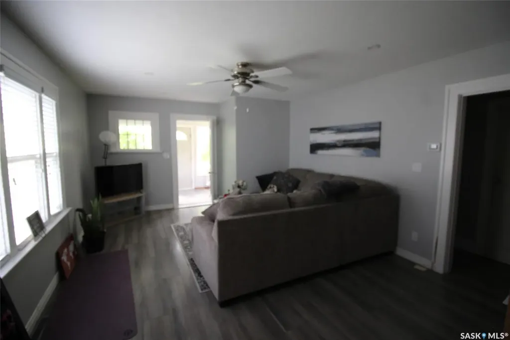 780 1st Street E Shaunavon SK S0N 2M0