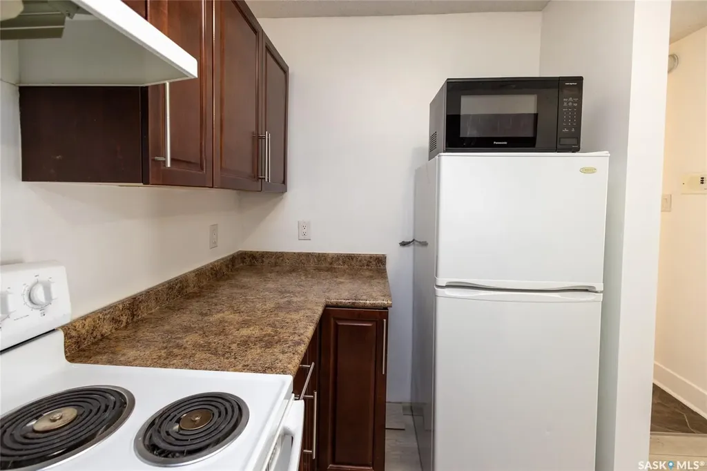 512 4th Avenue N Saskatoon SK S7K 2M7
