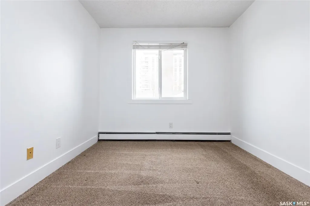 512 4th Avenue N Saskatoon SK S7K 2M7