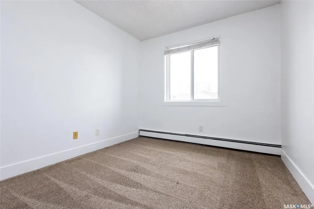 512 4th Avenue N Saskatoon SK S7K 2M7