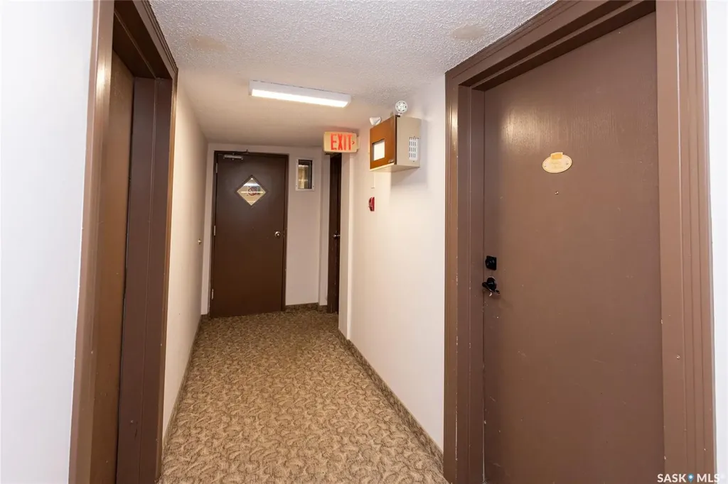 512 4th Avenue N Saskatoon SK S7K 2M7