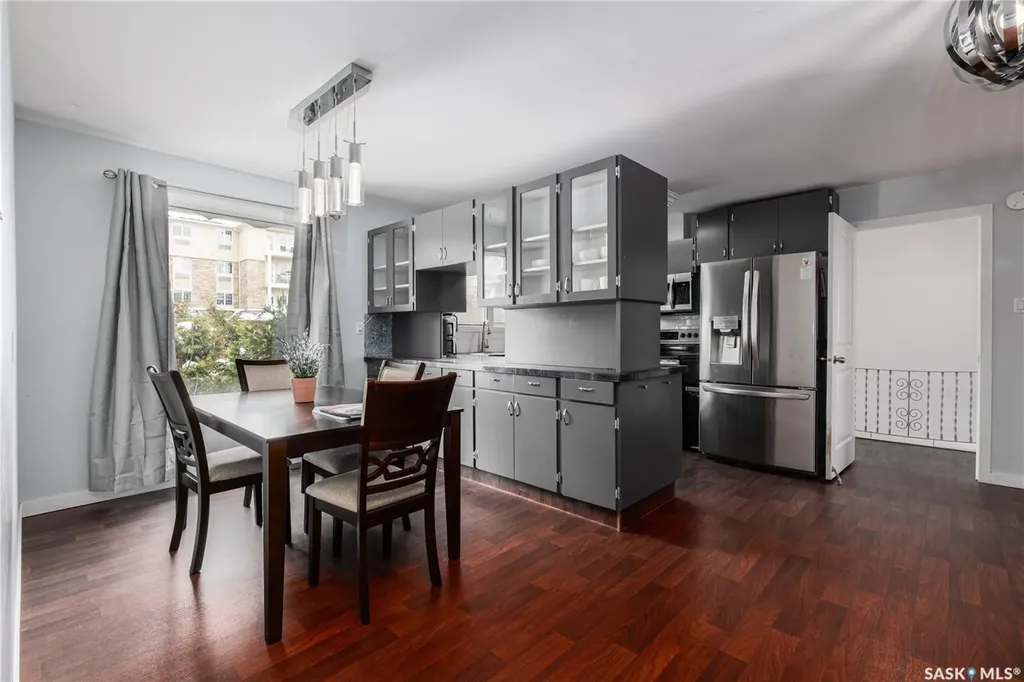 401 Stadacona Street W Moose Jaw SK S6H 1Z7