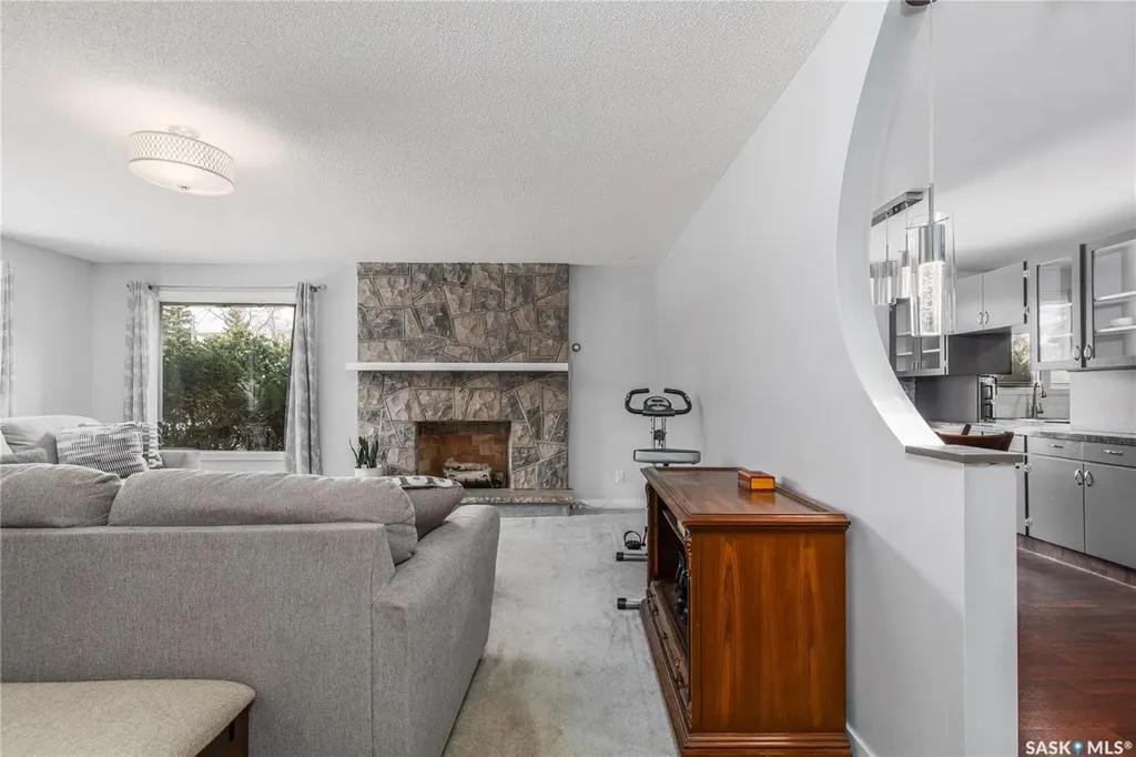 401 Stadacona Street W Moose Jaw SK S6H 1Z7