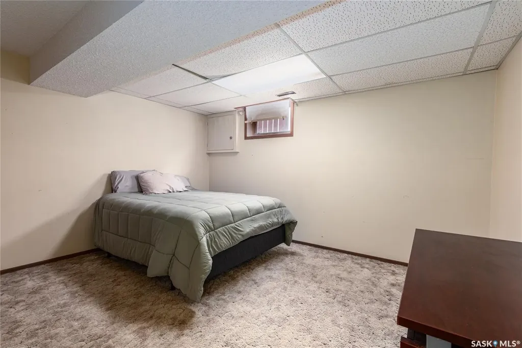 401 Stadacona Street W Moose Jaw SK S6H 1Z7