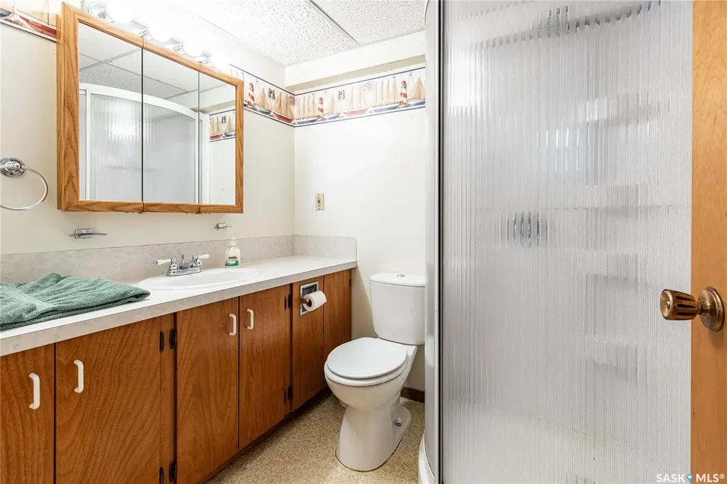 401 Stadacona Street W Moose Jaw SK S6H 1Z7