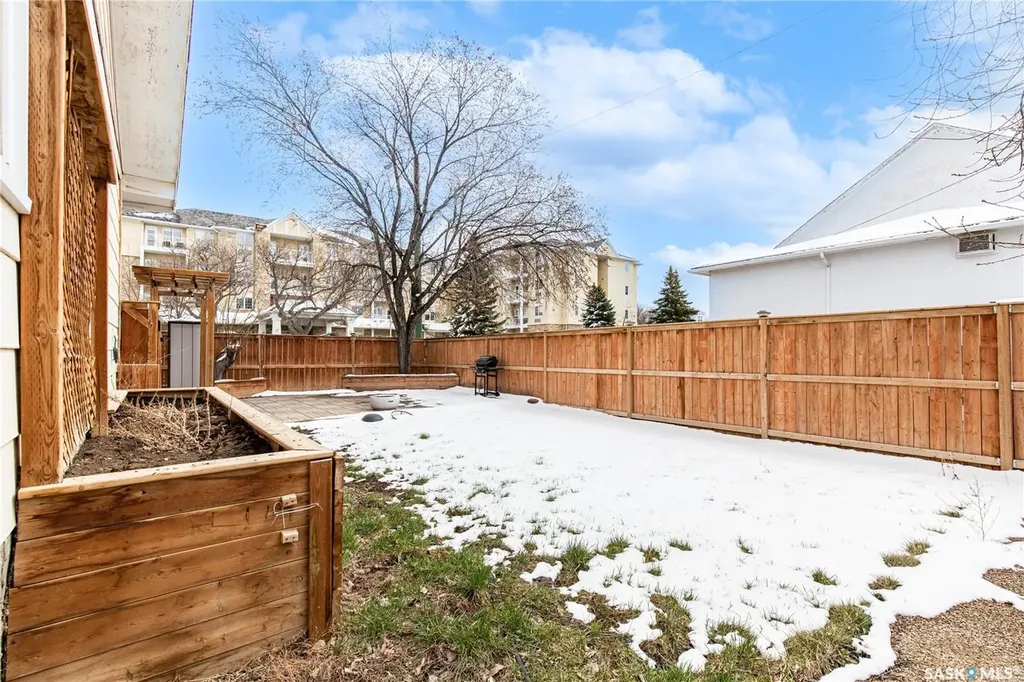 401 Stadacona Street W Moose Jaw SK S6H 1Z7