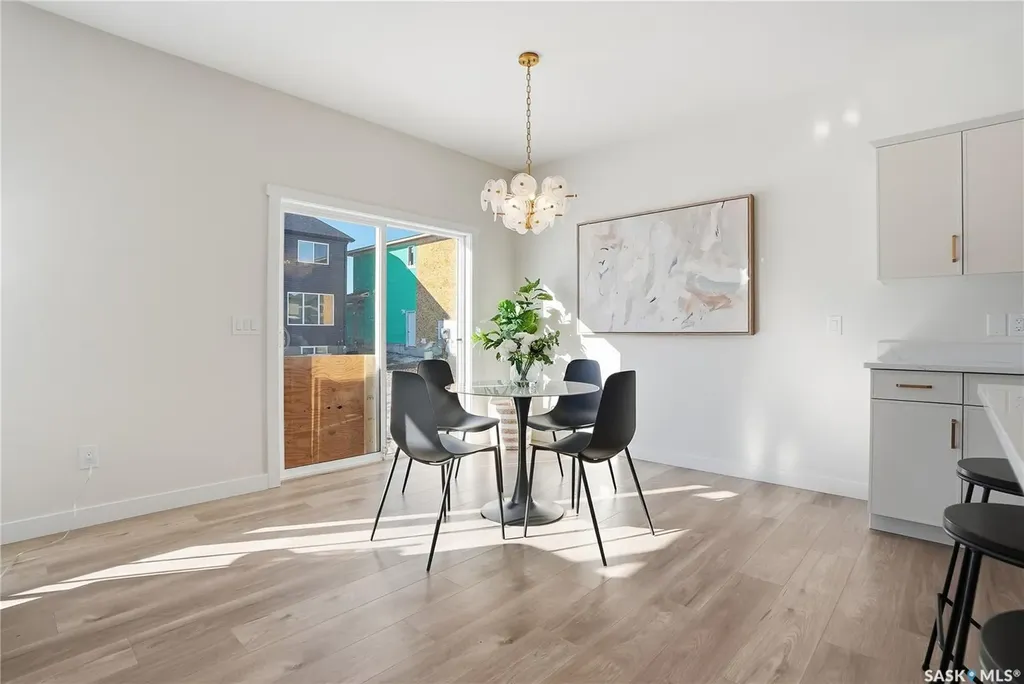 322 Katz Avenue Saskatoon SK S7V 1Y6